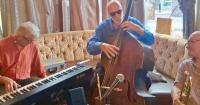 Keith Little Trio plays classic jazz at Penarth pub on the bank holiday weekend