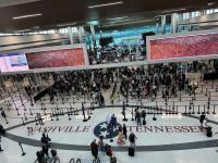 Tennessee Governor Backs Renaming Nashville Airport for Dolly Parton