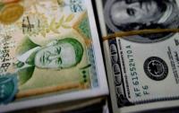 The Syrian pound is in constant collapse against the US dollar