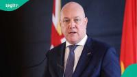 New Zealand names 1 country whose citizens can work without applying for a work visa