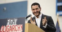 Hiltzik: Medicare for All is back on the political front burner. A Democratic majority could pass it