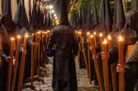 These breathtaking religious ceremony images from the legendary photographer Art Wolfe show the extraordinary devotion of believers