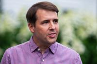 Chris Pappas Faces Second Polling Blow in New Hampshire Race Against Sununu