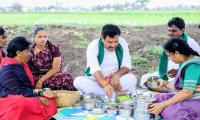 Ballari Chalo Day 3: From bullock Cart To Paddy Field, Vijayendra Walks The Farmers’ Path, Attacks Govt