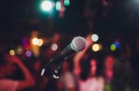 Arkansas Live Music Calls For All the Dancing Queens & Karaoke Kings! Sept. 3-6