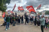 Royal Parks gardeners say ‘Prune your profits, not our pay!’