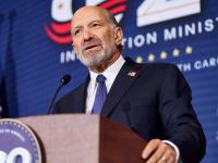 Howard Lutnick apologizes after saying no U.S. deaths in Iran war