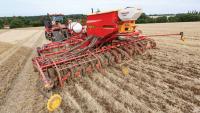 Private money, public goods – are farmers in control?