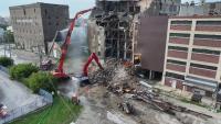 Contractors begin demolition of 101-year-old building following partial collapse in Milwaukee's Harbor District