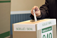 Elections Québec to send pre-election mailouts in French only