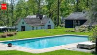 In 2019, former NFL quarterback Chris Simms bought a 1725 Connecticut farmhouse for $2.5 million; now the restored 4-acre property is listed for $6.9 million
