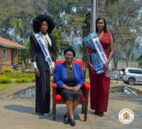 Beauty queens meet VP Ansah to build Malawi-Zimbabwe creative ties
