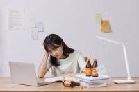 Energy Drinks May Deepen Sleep Loss, Studies Suggest