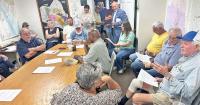 Farm stand discussion raises questions for local farmers