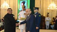 Pakistan envoy hails diaspora as top urologist receives Tamgha-i-Imtiaz