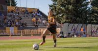 Vasco sees first start in UW gold