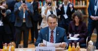 Sikorski: At least 40% of Russian diplomats in EU perform tasks ‘inconsistent’ with their status