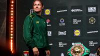 How does Katie Taylor's fight record compare to Flora Pili?