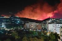 Wildfire Sparks Evacuations in Albania’s Himara as Flames Threaten Homes and Tourist Facilities