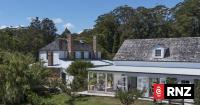 Blaze at cafe next to New Zealand's oldest building 'suspicious', FENZ says