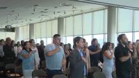 'I’m a citizen': 74 people take Oath of Allegiance, become U.S. citizens in Louisville