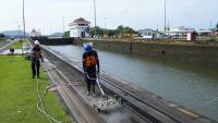 Panama Canal begins reducing ship crossings due to El Niño