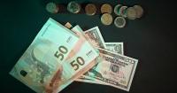 Be careful when opening a bank account for your children: the money you deposit for them may be considered a donation.