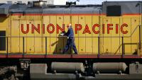 Railroaders: break the isolation of the National Steel Car strike! Refuse to handle NSCX cars! For a united, cross-border struggle across the railroad industry!