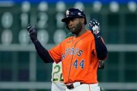 Houston’s Alvarez motoring toward a rare Triple Crown