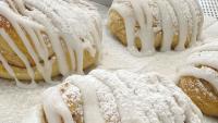 Sweetening the new year: How Jewish food becomes family tradition - opinion