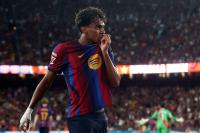 Barcelona lineup v Valencia: Confirmed team news as Flick admits Lamine Yamal burnout concern