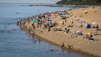 UK weather map turns bright red as 30C Spanish heat bomb to hit 14 areas