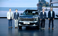 Global icon Kia Sorento debuts in India at Rs 27.99 lakh