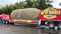 Idaho’s 4 ton potato truck rolls into Oregon, raising money for local food bank