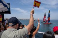 Los Gallos and Red Bull Italy Set the Pace on Valencia Opening Day