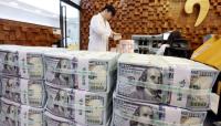 Corporate deposits of dollars hit record high in September on stronger won