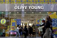 Home Spa Trend Lifts Olive Young Sale; Hair, Hand Mask Searches Jump