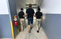 With a Criminal Record Due to Sexual Offenses, Immigration Officials Detain an Argentine Citizen.