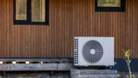No working heat makes this Maine ranch a prime candidate for a whole-home heat pump