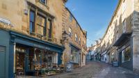 'Hidden gem' UK town with 350 listed buildings is full of thriving independent shops