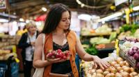 A sports dietitian shares her weekly grocery list for protein-packed meals and snacks