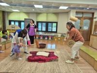 Families of Korea, US soldiers and officials enjoy culture event at Camp Humphreys