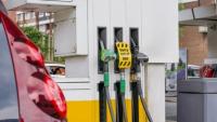 US Gas Prices Top $4 as Travel Plans Shrink