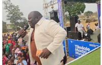 Mayor Jomo wows MUBAS crowd with slick, unscripted English – sparking chants of ‘waposa Gangata”