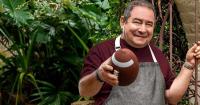 Superchef Emeril Lagasse’s New Sports-Inspired Food Show Lands on Netflix Streaming Today
