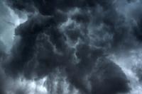 Hurricane Lowell Puts Honolulu On Flood Alert As 14-Foot Surf Pounds Oahu