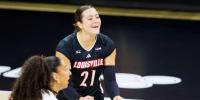 CRAWFORD | No. 6 Louisville volleyball dismantles No. 9 Texas for 4th straight sweep