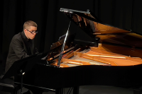 Wind players shine in an intimate CSO concert
