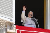 2 Ways (Explained) to Practice Mutual Love According to Pope Leo XIV