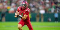 Notre Dame routs Wisconsin at Lambeau Field